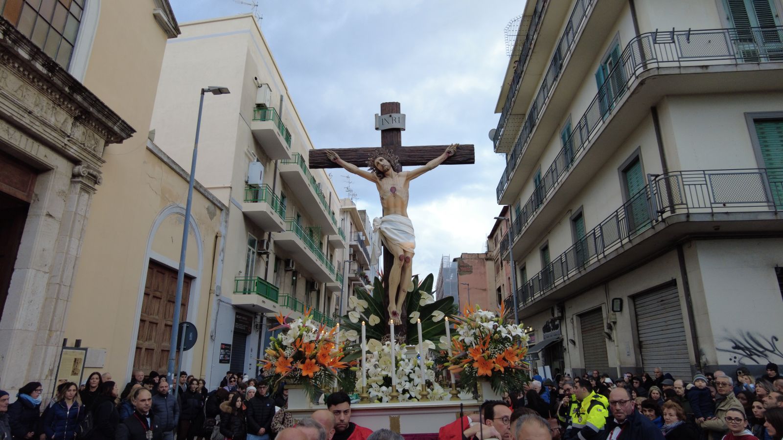 (FOTO e VIDEO) Messina celebra il Venerdì Santo con le storiche Barette