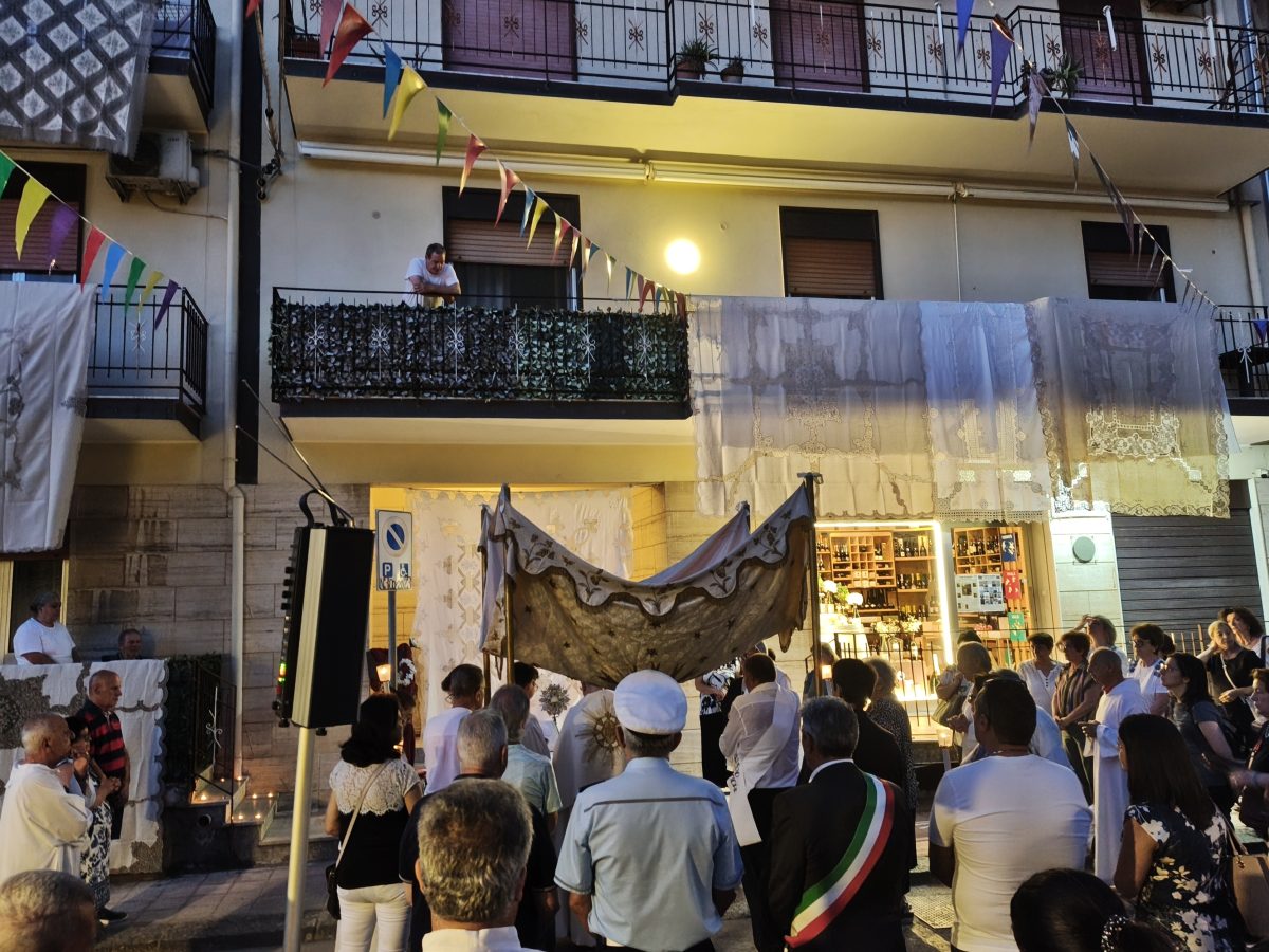 FOTO | Spadafora: un paese che continua a credere nelle tradizioni